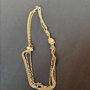 Chic Gold Floral Necklace